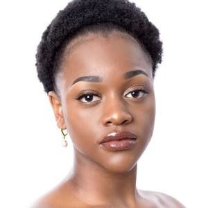 Meet your Posher, Amina